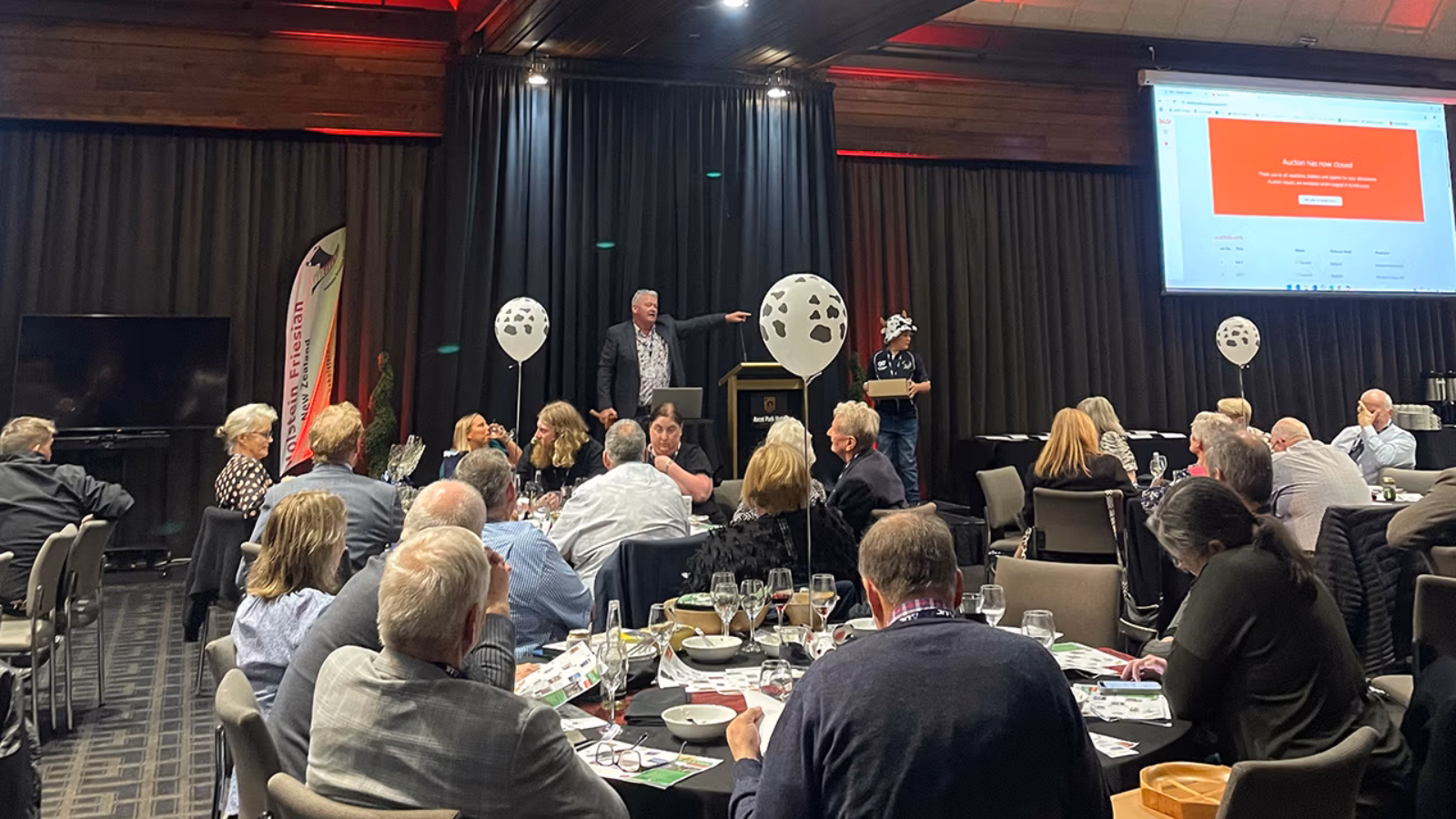 2025 Youth Auction raises over $16,000 to back future dairy leaders