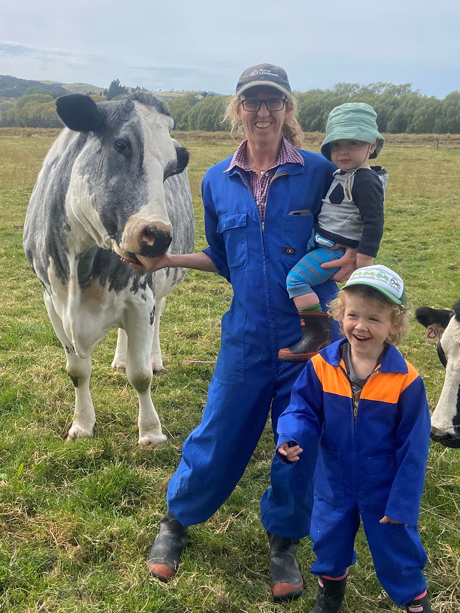 Megan Morrison and her children with Millhouse Magic Blue S0F