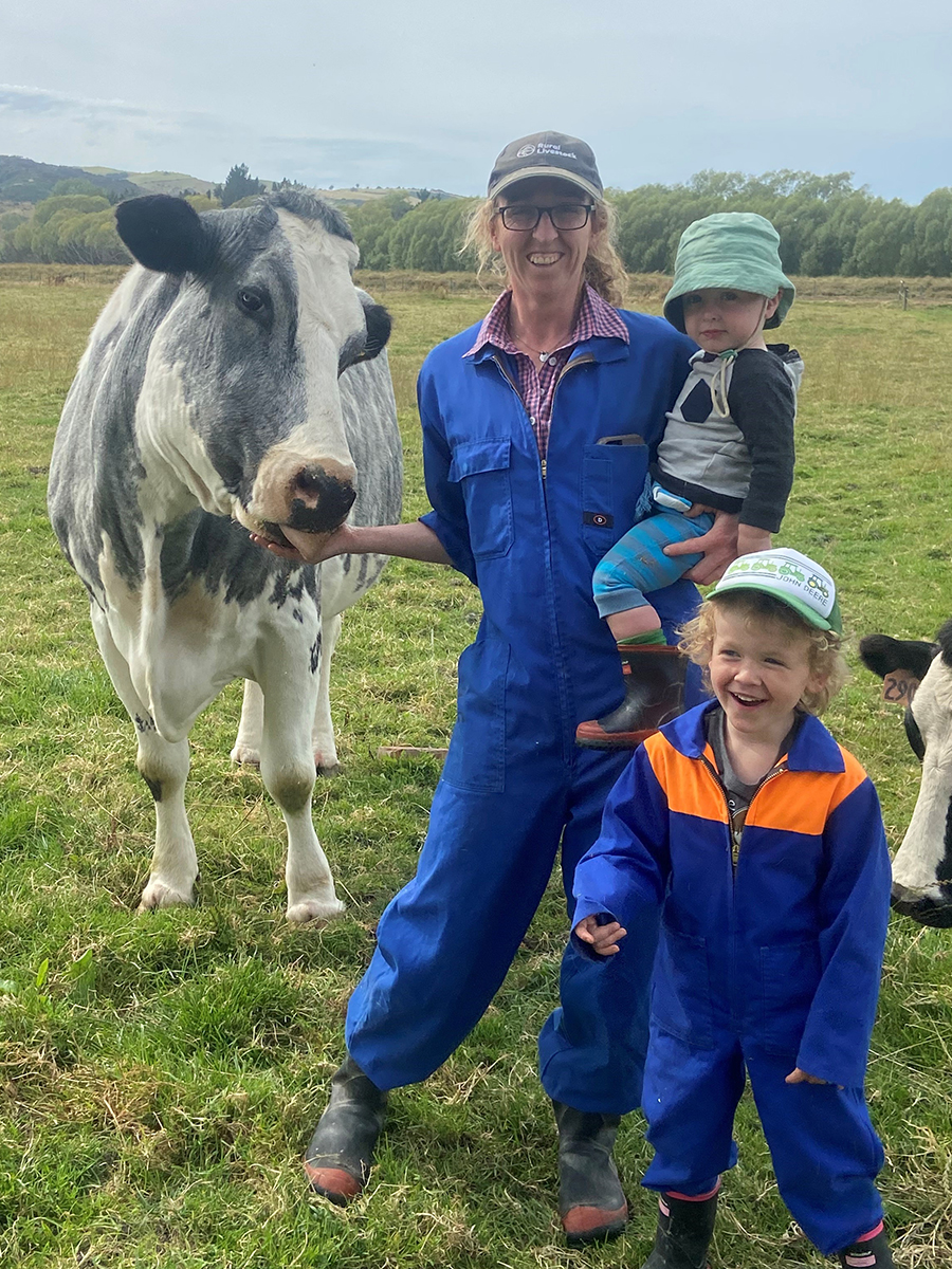Megan Morrison and her children with Millhouse Magic Blue S0F Megan Morrison and her children with Millhouse Magic Blue S0F